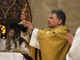 Wielka Sobota i Wielkanoc 2026